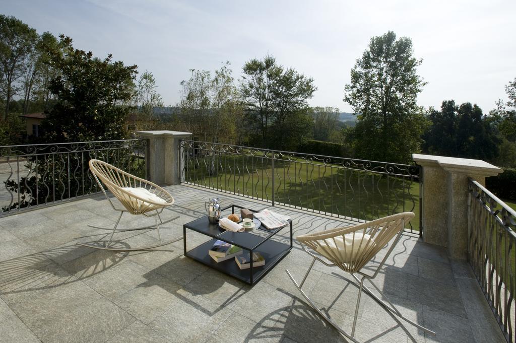 Relais 23 Hotel & Ristorante Castelnuovo Belbo Exterior photo