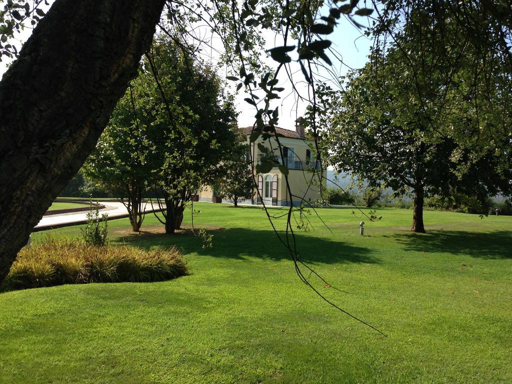 Relais 23 Hotel & Ristorante Castelnuovo Belbo Exterior photo